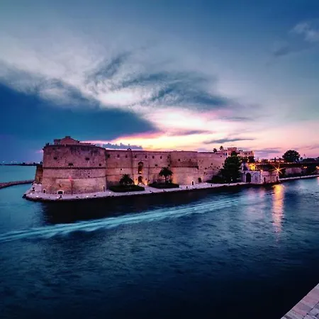 Lucky Corner - Elegant Διαμέρισμα