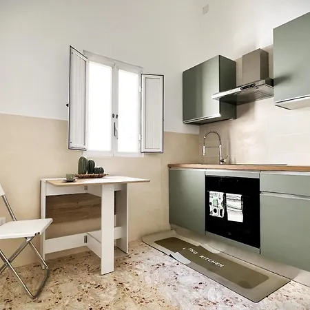 Apartment Lucky Corner - Elegant *