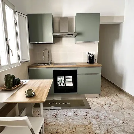 Lucky Corner - Elegant