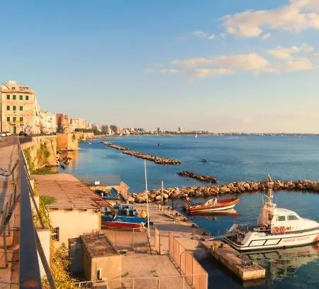 Lucky Corner - Elegant